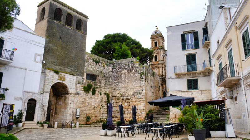 2025_05_16_084744_apulien-2025.jpg - Conversano - Castello Aragonese