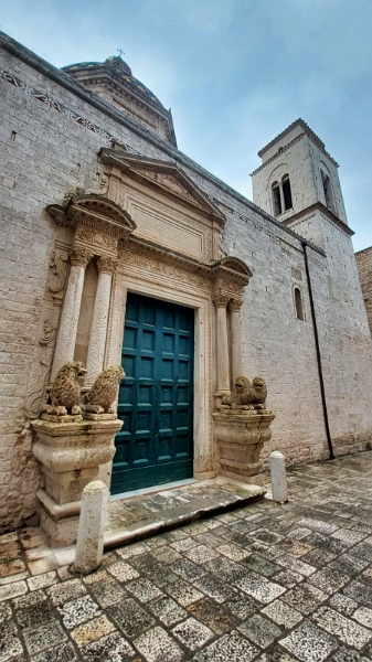 2025_05_16_123639_apulien-2025.jpg - Conversano - Castello Aragonese