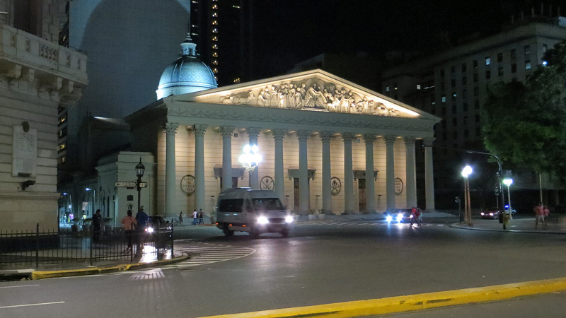 2015-02-05_21-29-32_argentinien-2015.jpg - Catedral Metropolitana de Buenos Aires