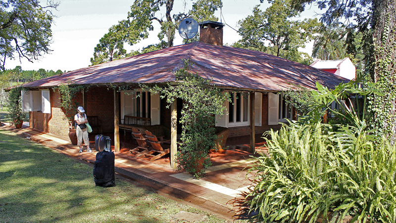 2015-02-09_16-17-52_argentinien-2015.jpg - Estancia La Chacra" in der Nhe von Obera (Provinz Misiones) - einer der Bungalows