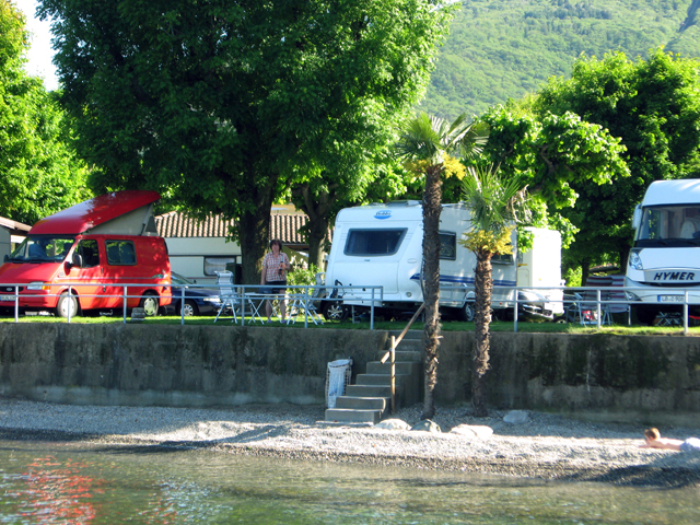 2012-05-17_17-22-48_ligurien2012.jpg - Cannobio - Camping Residence Campania