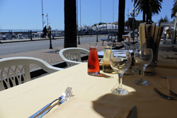 Mittag am Yachthafen in San Remo