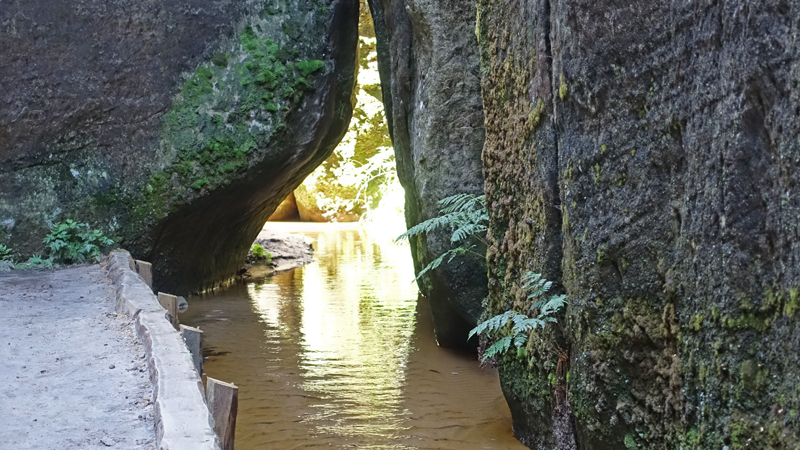 20200907_115620_malafatra_broumovsko_2020.jpg - In der Aderspacher Felsenstadt