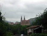 Die Wallfahrtskirche von Covadonga