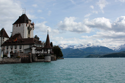 Schloss Oberhofen am Thuner See